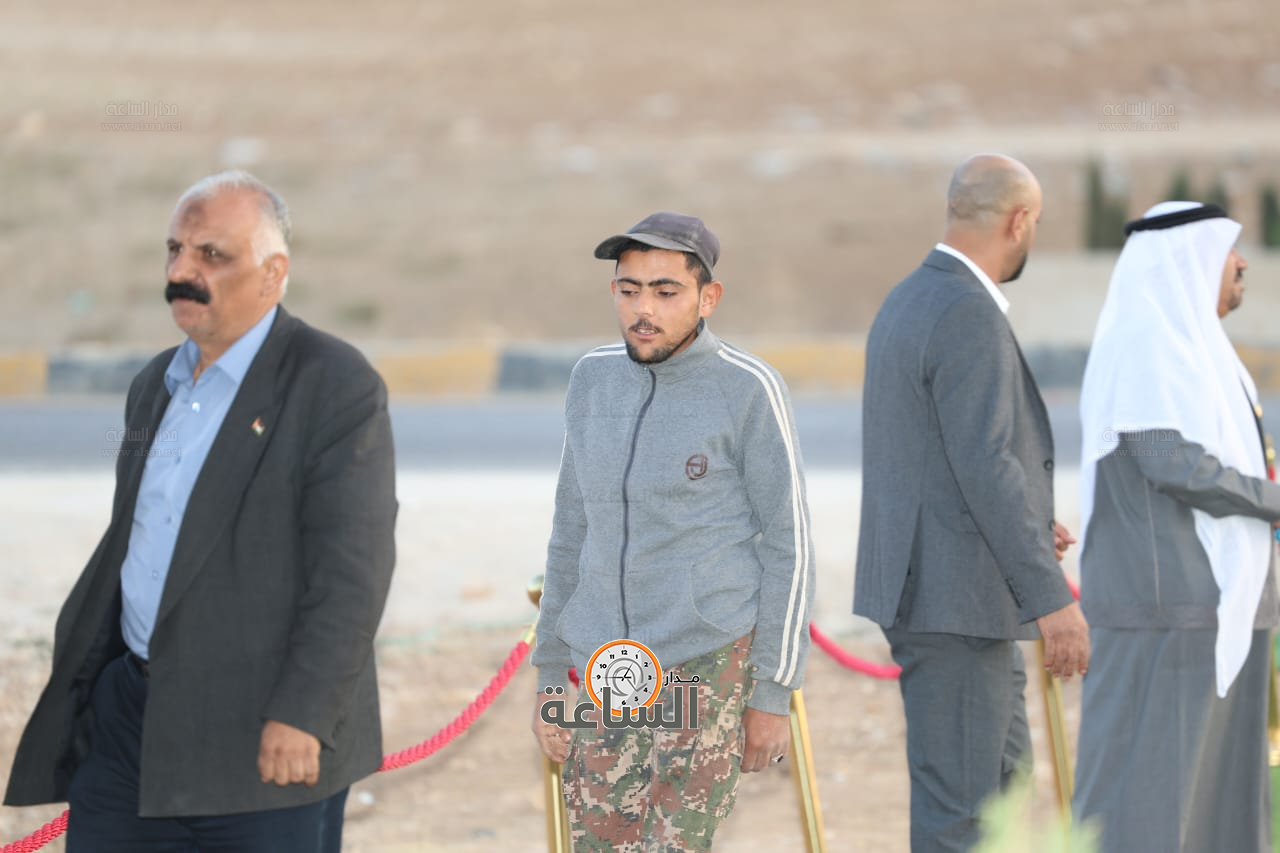 Madar Al-Saa Images 0.687040788461206