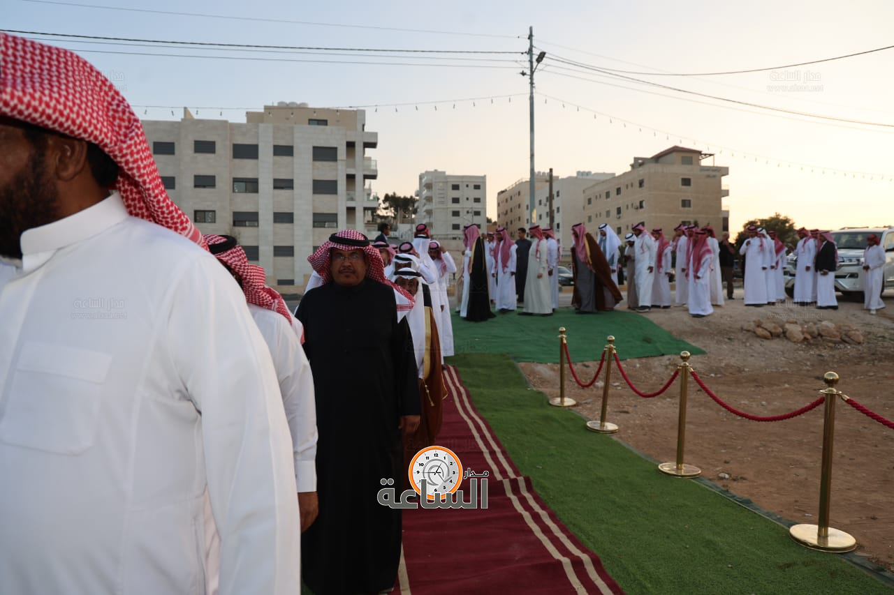 Madar Al-Saa Images 0.9665105153709244