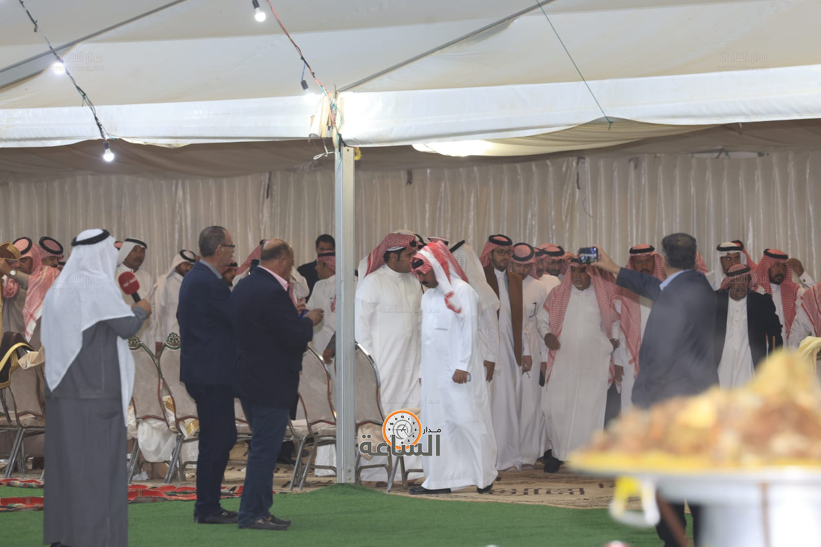 Madar Al-Saa Images 0.6038713115407588