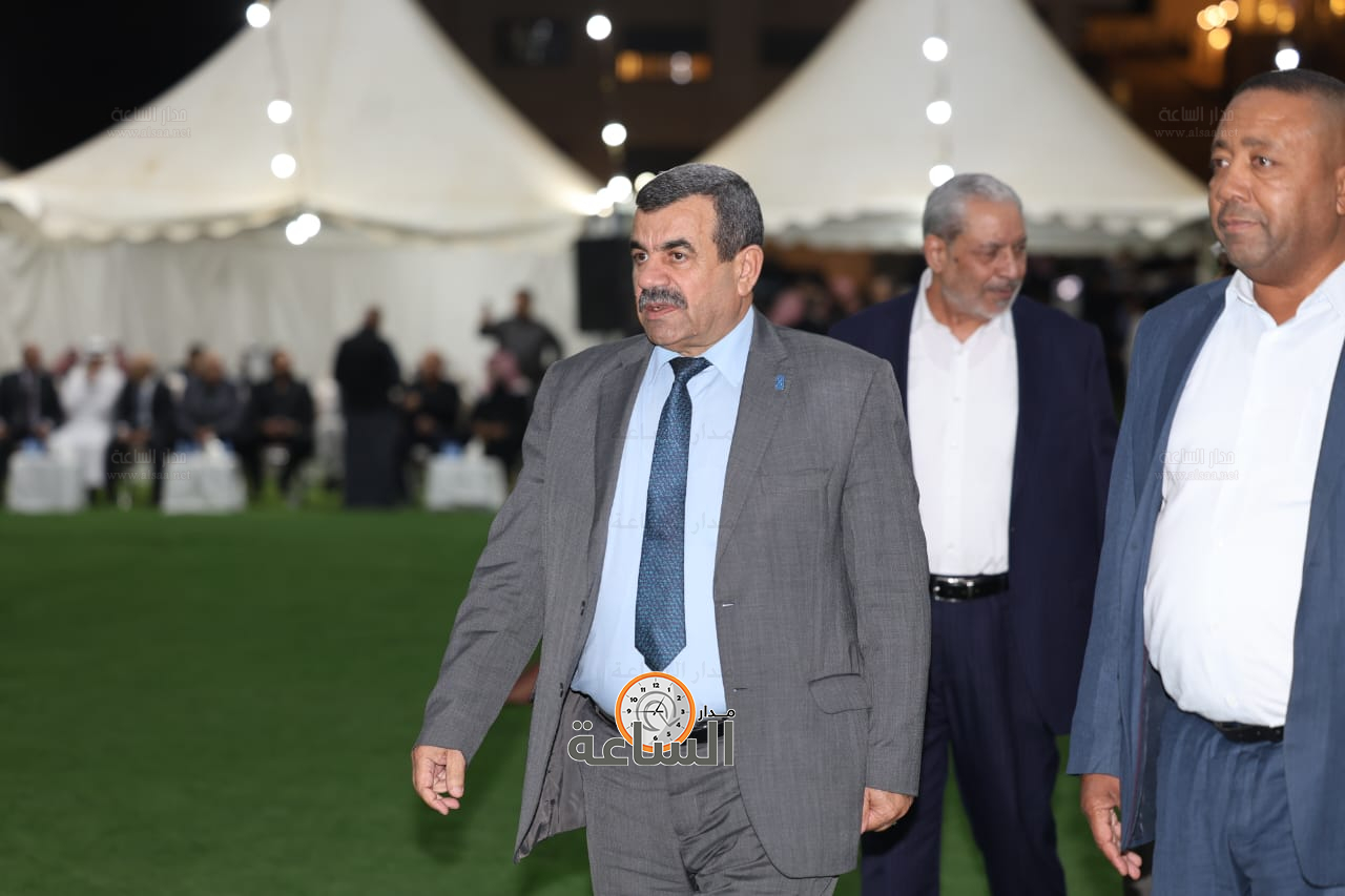 Madar Al-Saa Images 0.6105440750346778