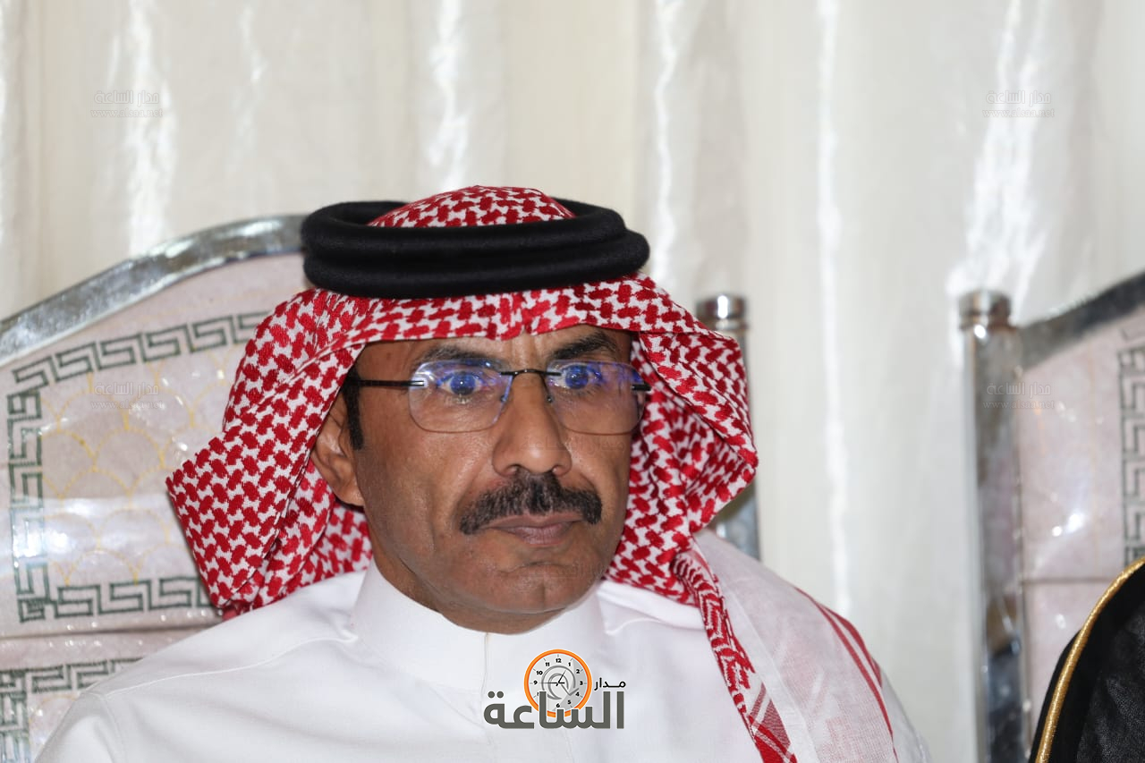 Madar Al-Saa Images 0.352164693456799