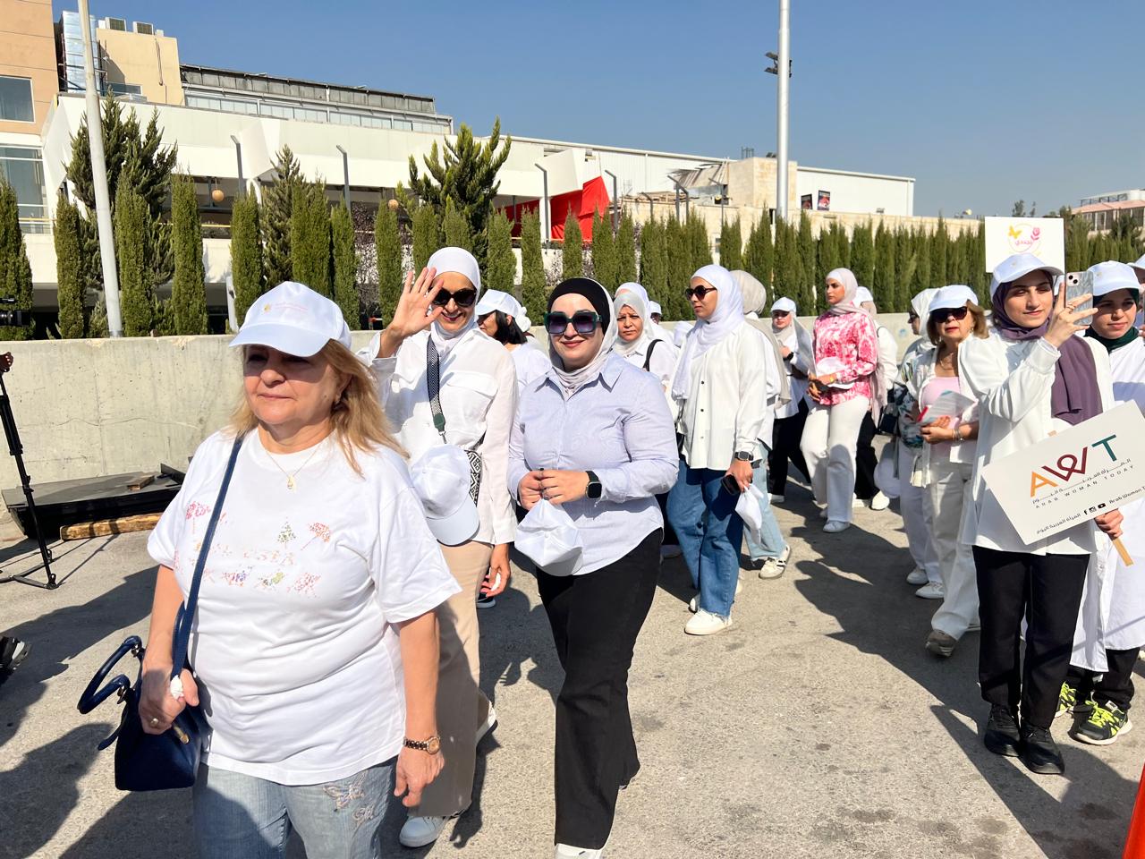 Madar Al-Saa Images 0.8782163367486379