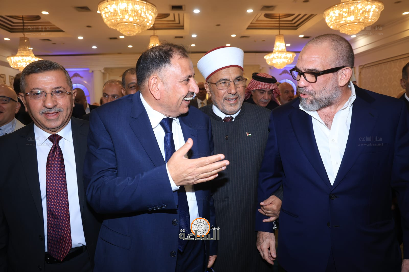 Madar Al-Saa Images 0.419341984354053