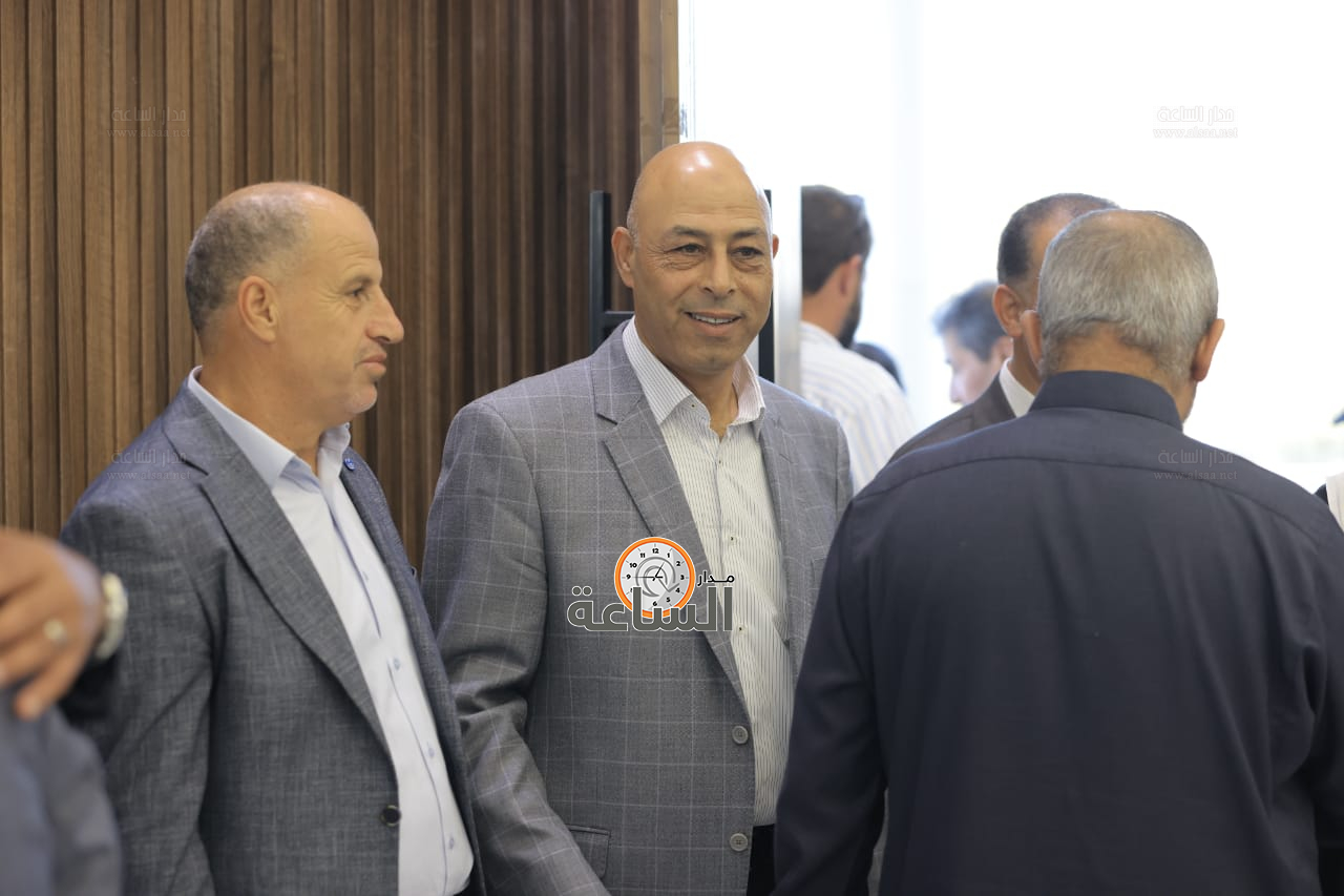 Madar Al-Saa Images 0.9668355789622809