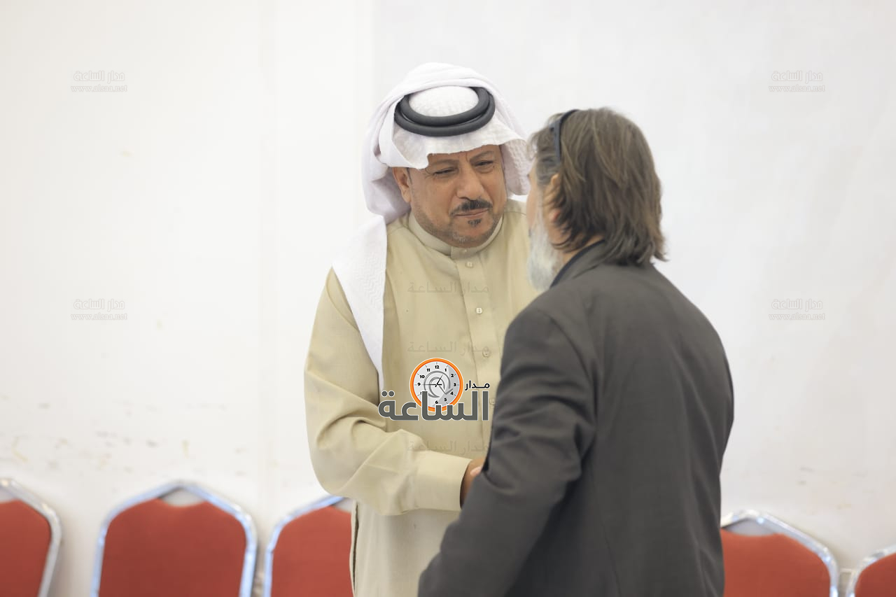 Madar Al-Saa Images 0.4239194708632581