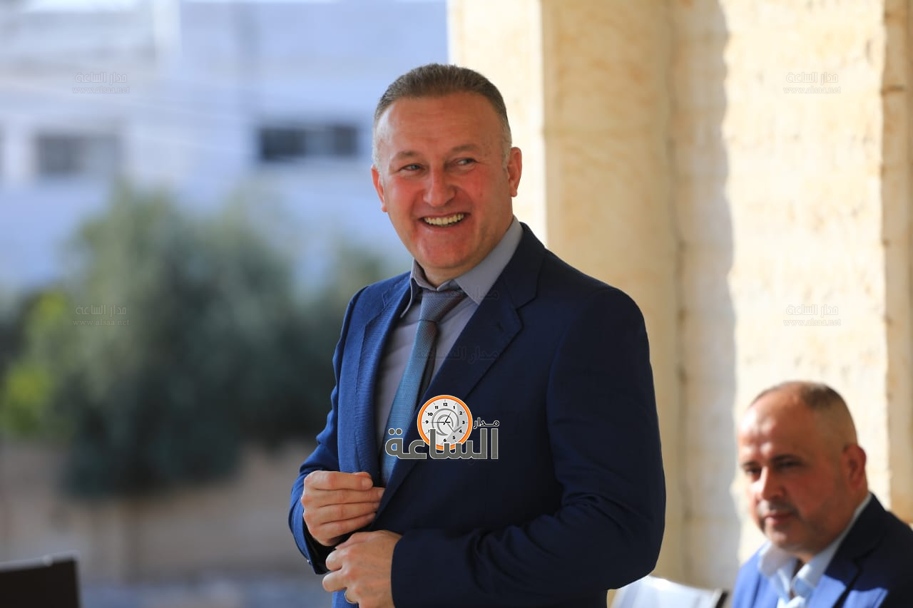 Madar Al-Saa Images 0.7939642319153891