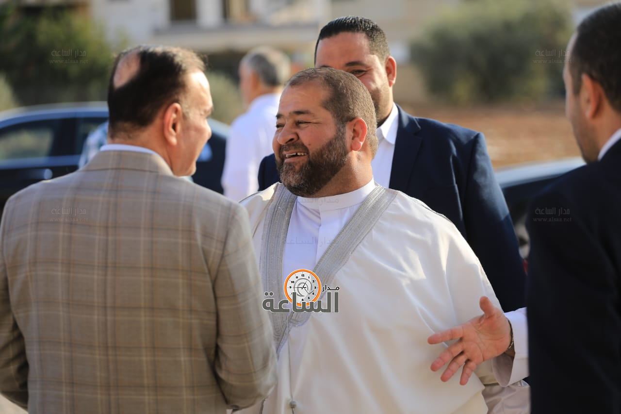 Madar Al-Saa Images 0.42203245834081715