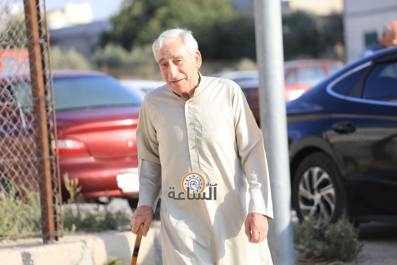 Madar Al-Saa Images 0.14934960010329335