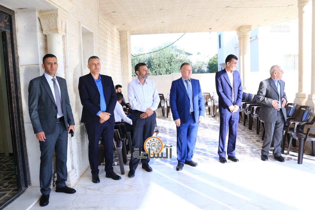 Madar Al-Saa Images 0.015412290527435535