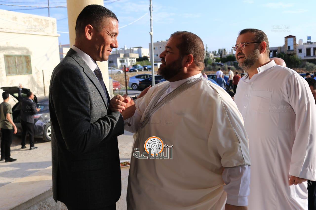 Madar Al-Saa Images 0.439168242769681