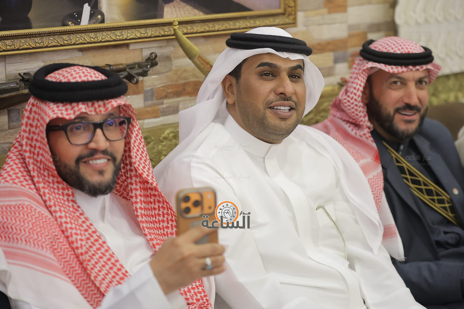 Madar Al-Saa Images 0.23839494426443908