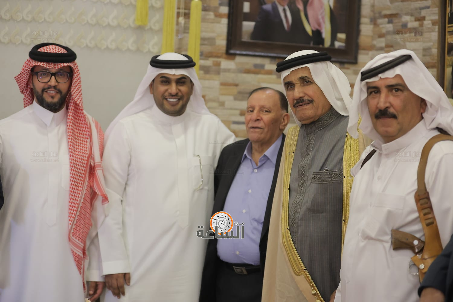 Madar Al-Saa Images 0.03035370794346348