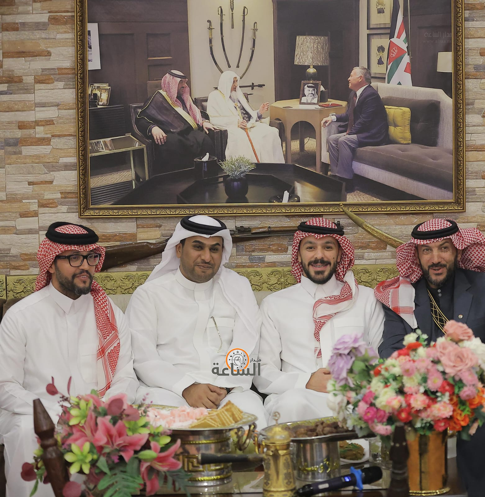 Madar Al-Saa Images 0.36373378576491633