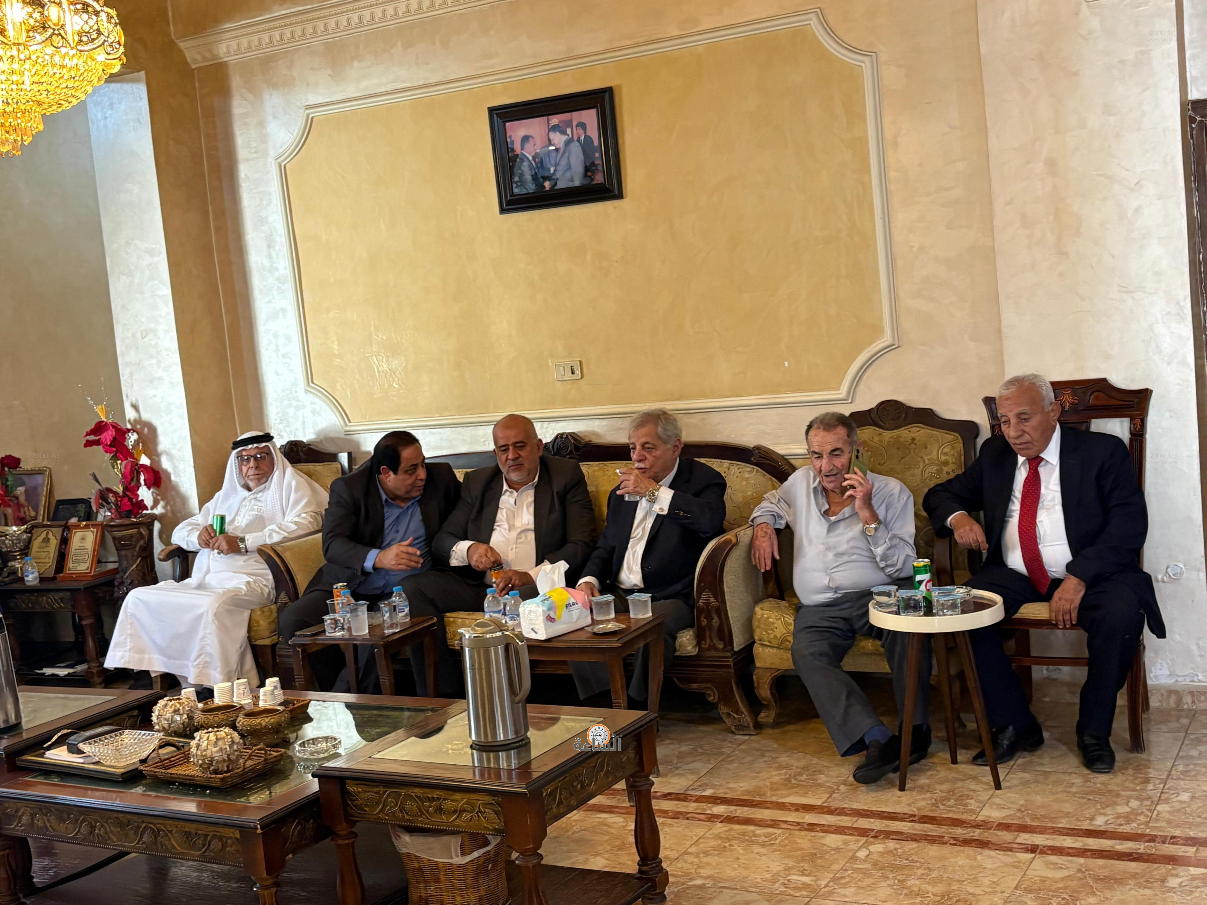 Madar Al-Saa Images 0.377181525217539