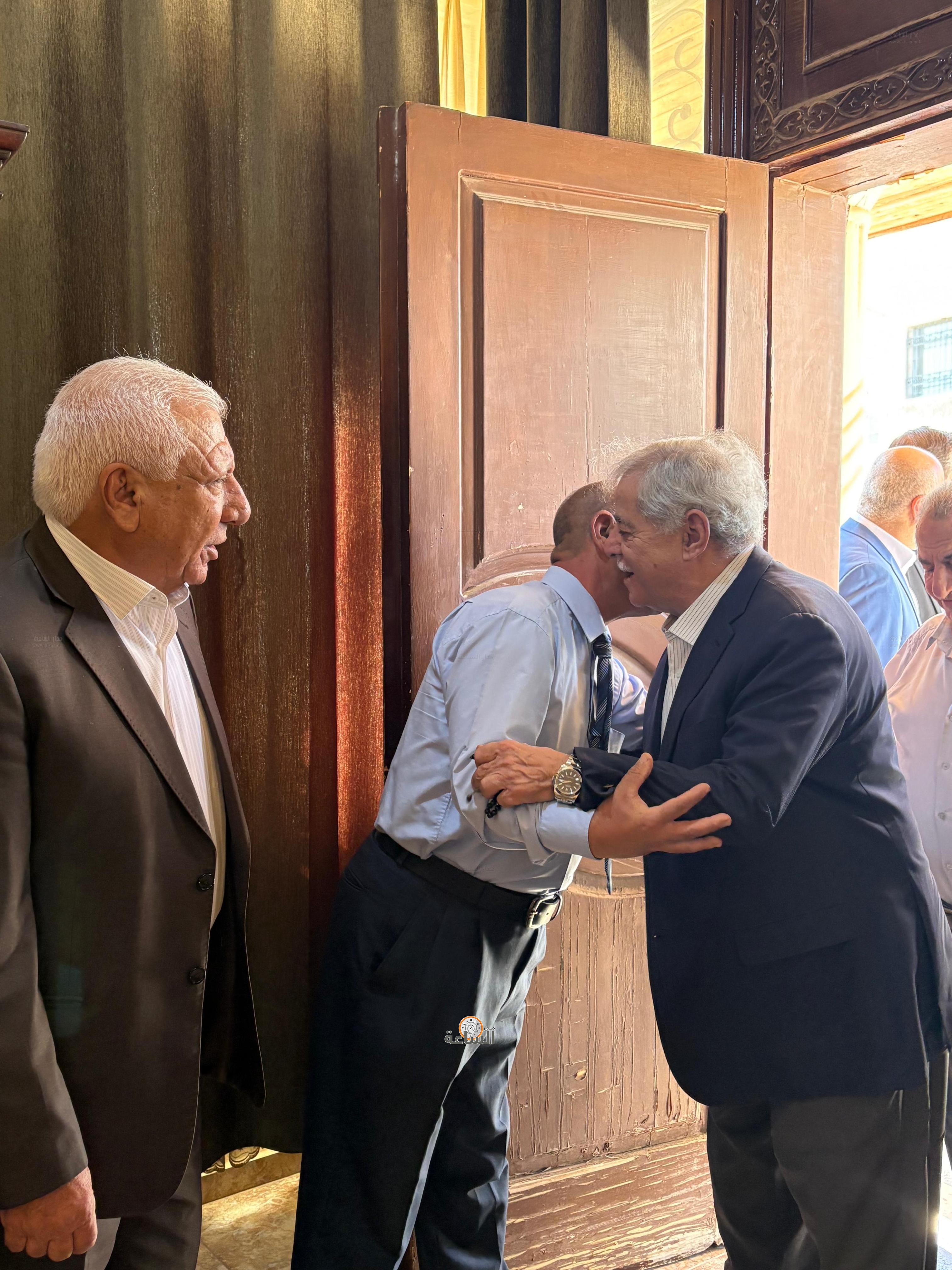 Madar Al-Saa Images 0.48107672438934646