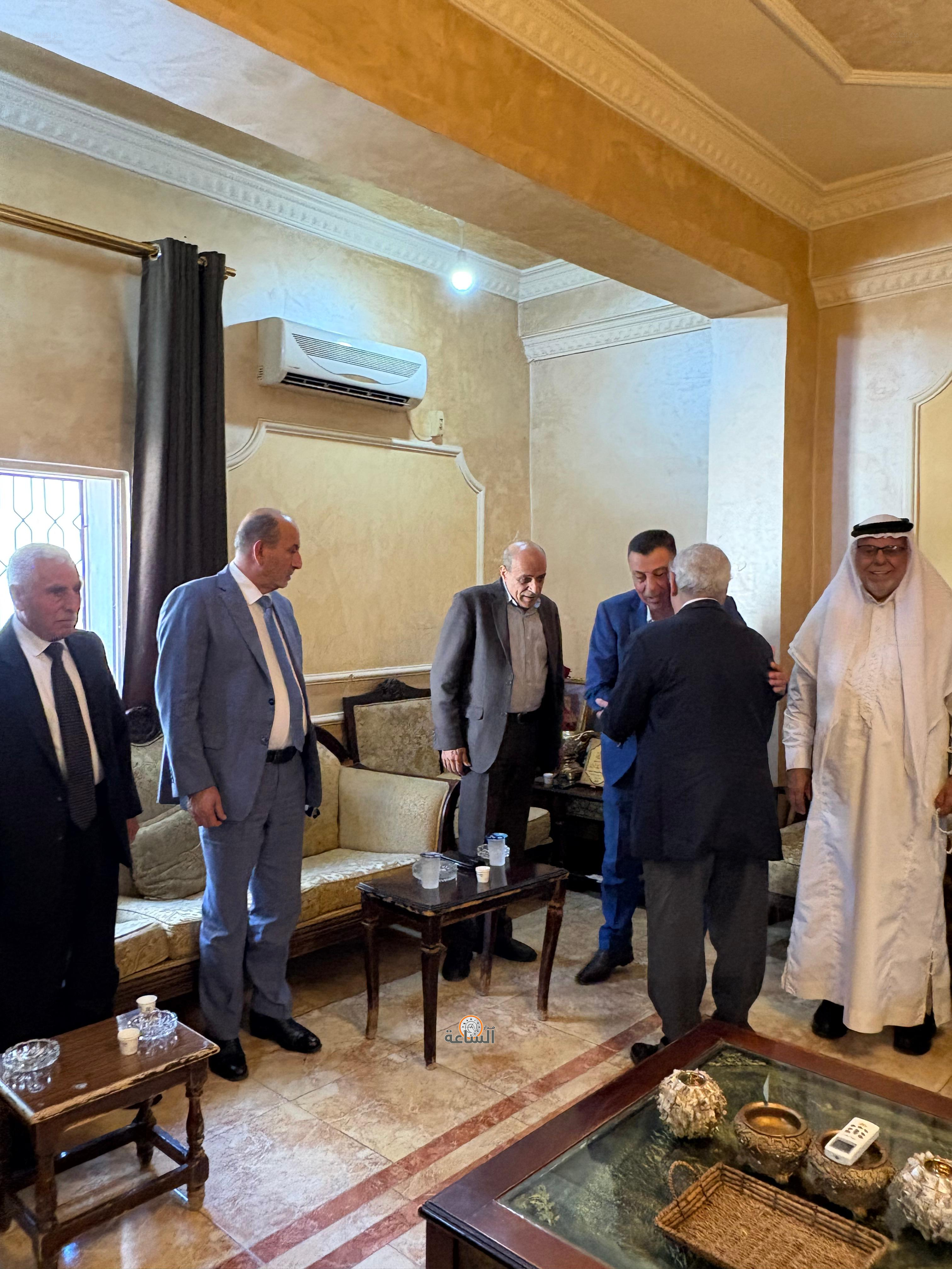 Madar Al-Saa Images 0.41563846185474373