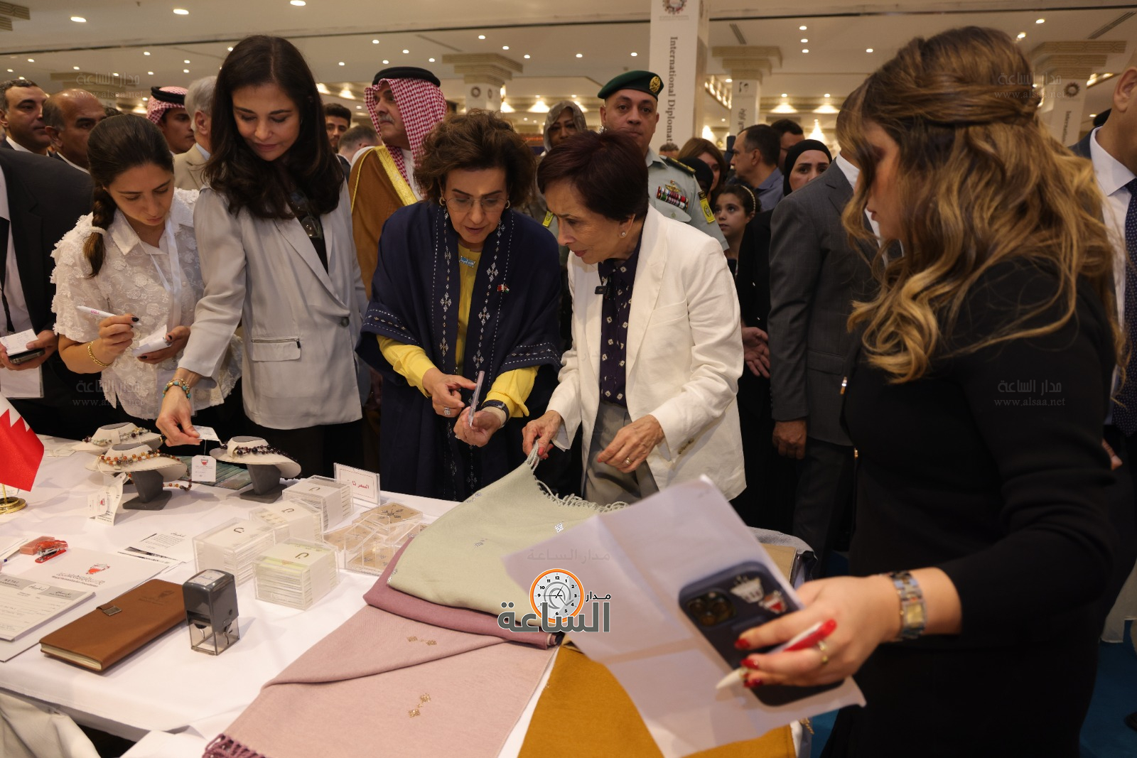 Madar Al-Saa Images 0.8590098463205068