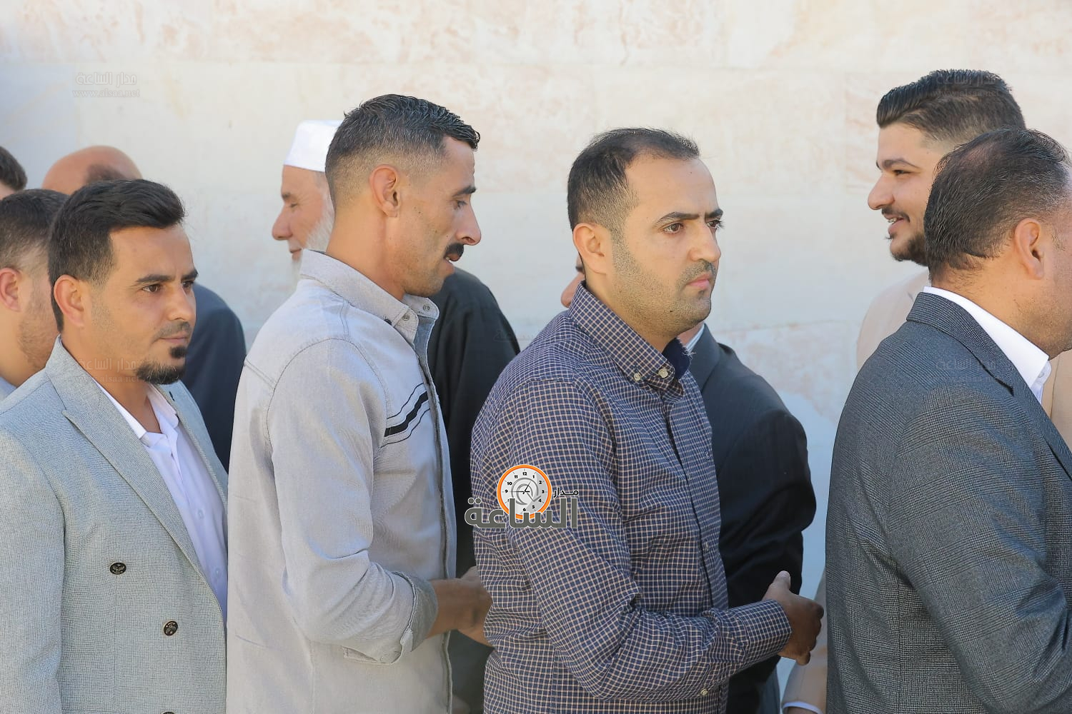 Madar Al-Saa Images 0.08092839315116196