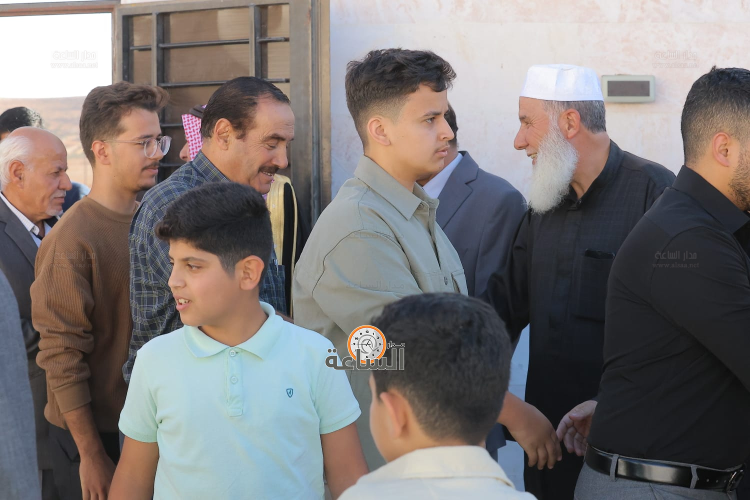 Madar Al-Saa Images 0.03919338480761758