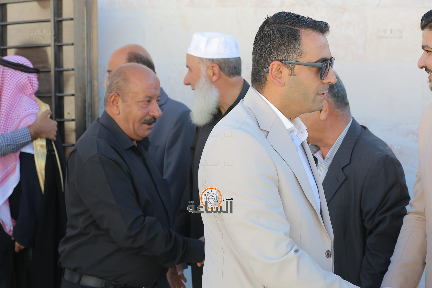 Madar Al-Saa Images 0.8778892543930122