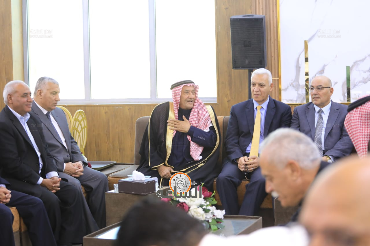 Madar Al-Saa Images 0.008746608910996434