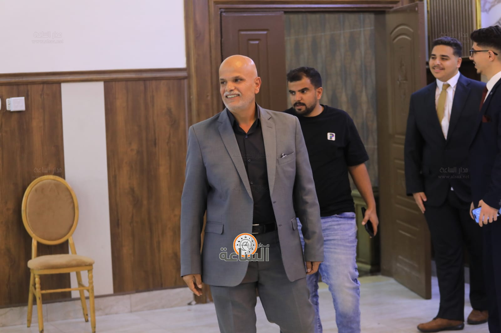 Madar Al-Saa Images 0.01849196845548895