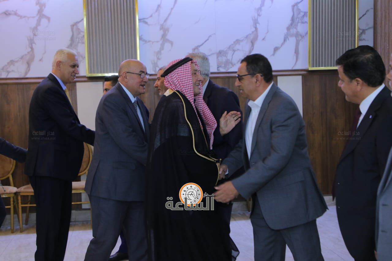 Madar Al-Saa Images 0.24986065051295003