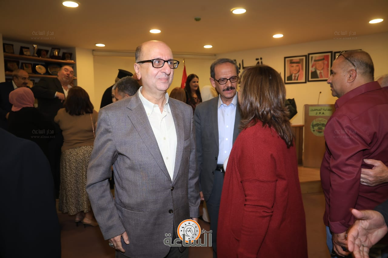 Madar Al-Saa Images 0.9972456475618111