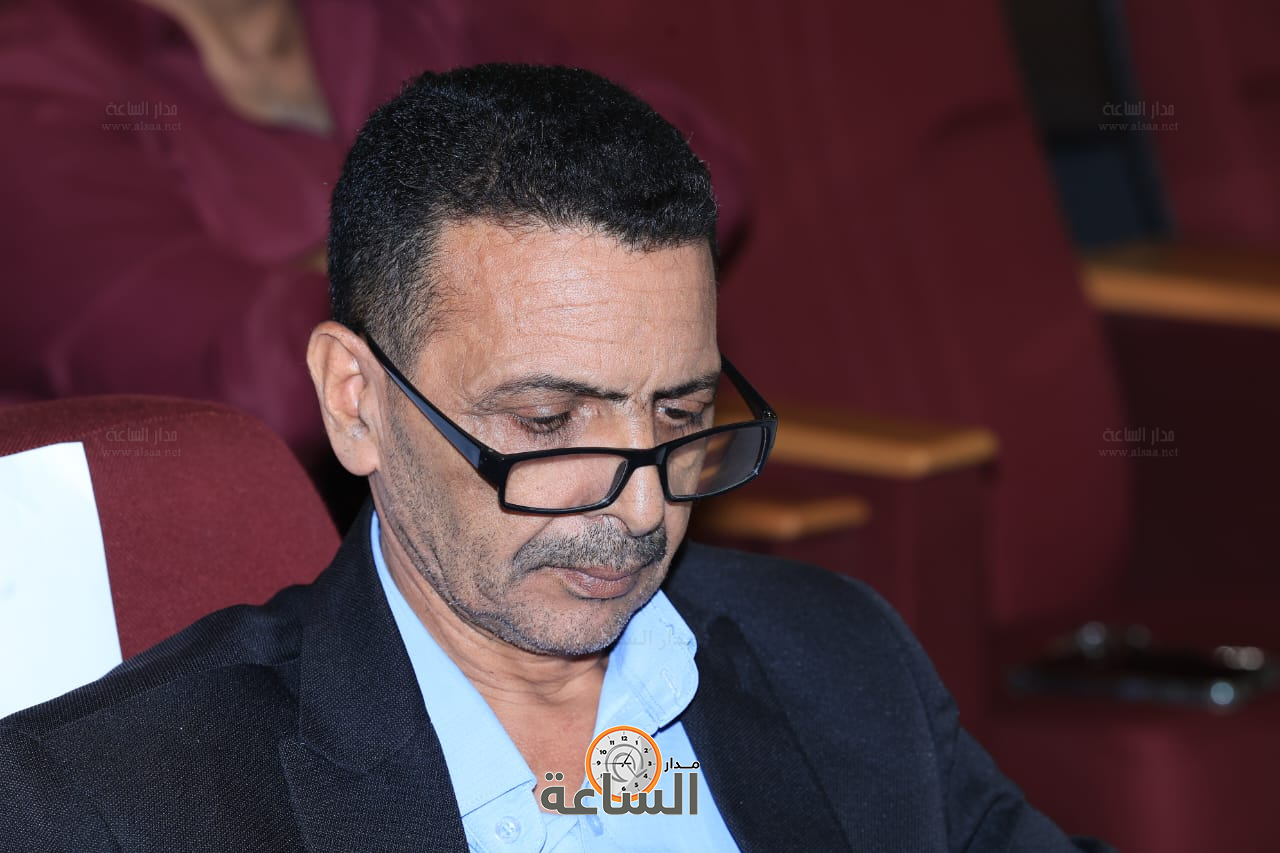 Madar Al-Saa Images 0.46372474484147963