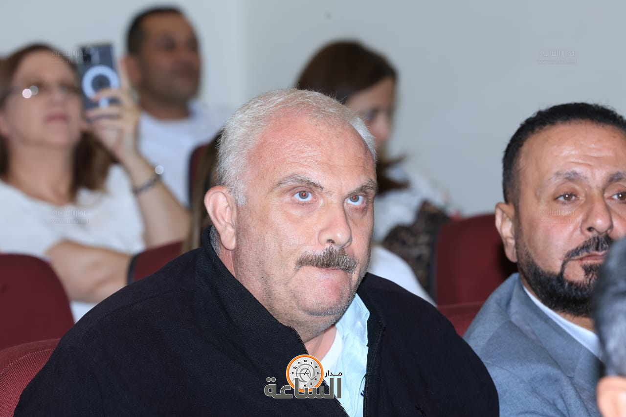 Madar Al-Saa Images 0.2172133574269277