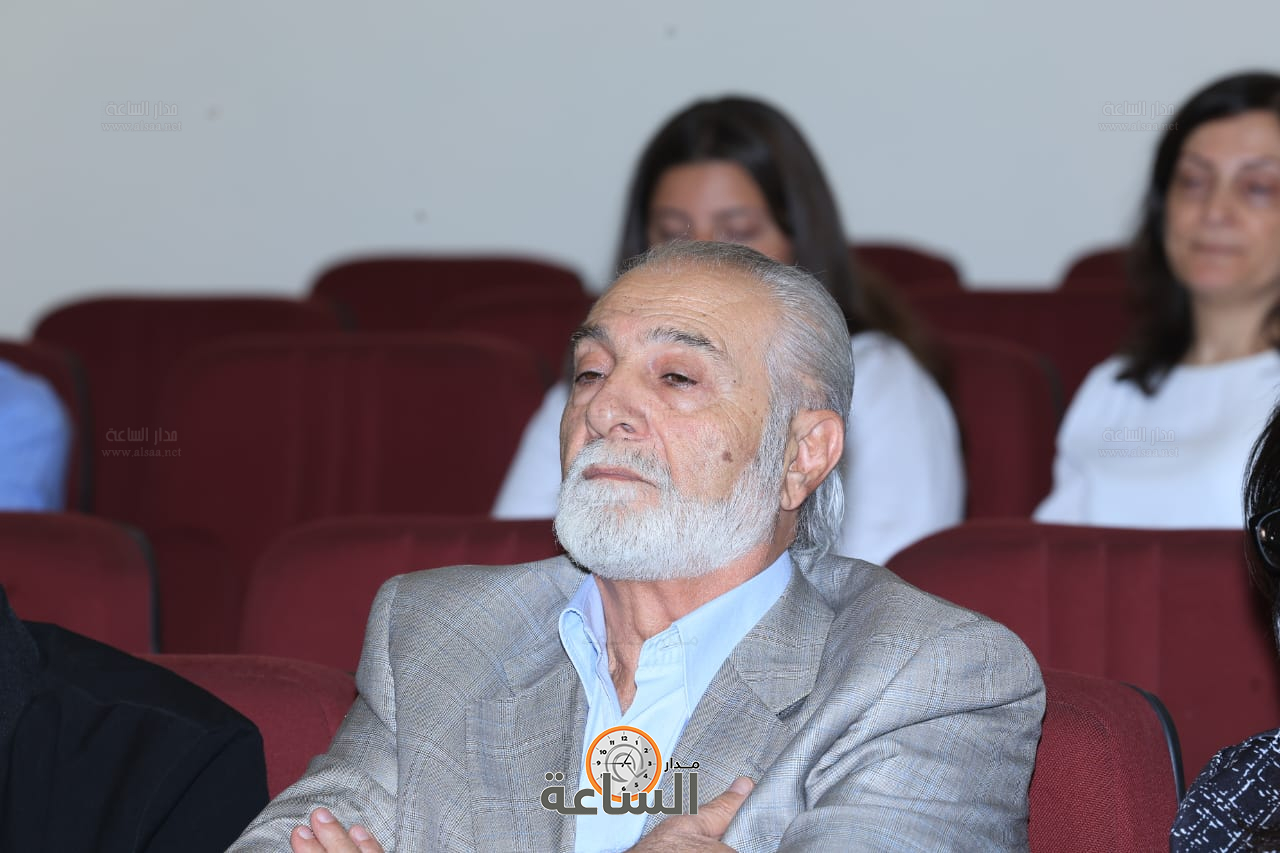 Madar Al-Saa Images 0.9441951063052781