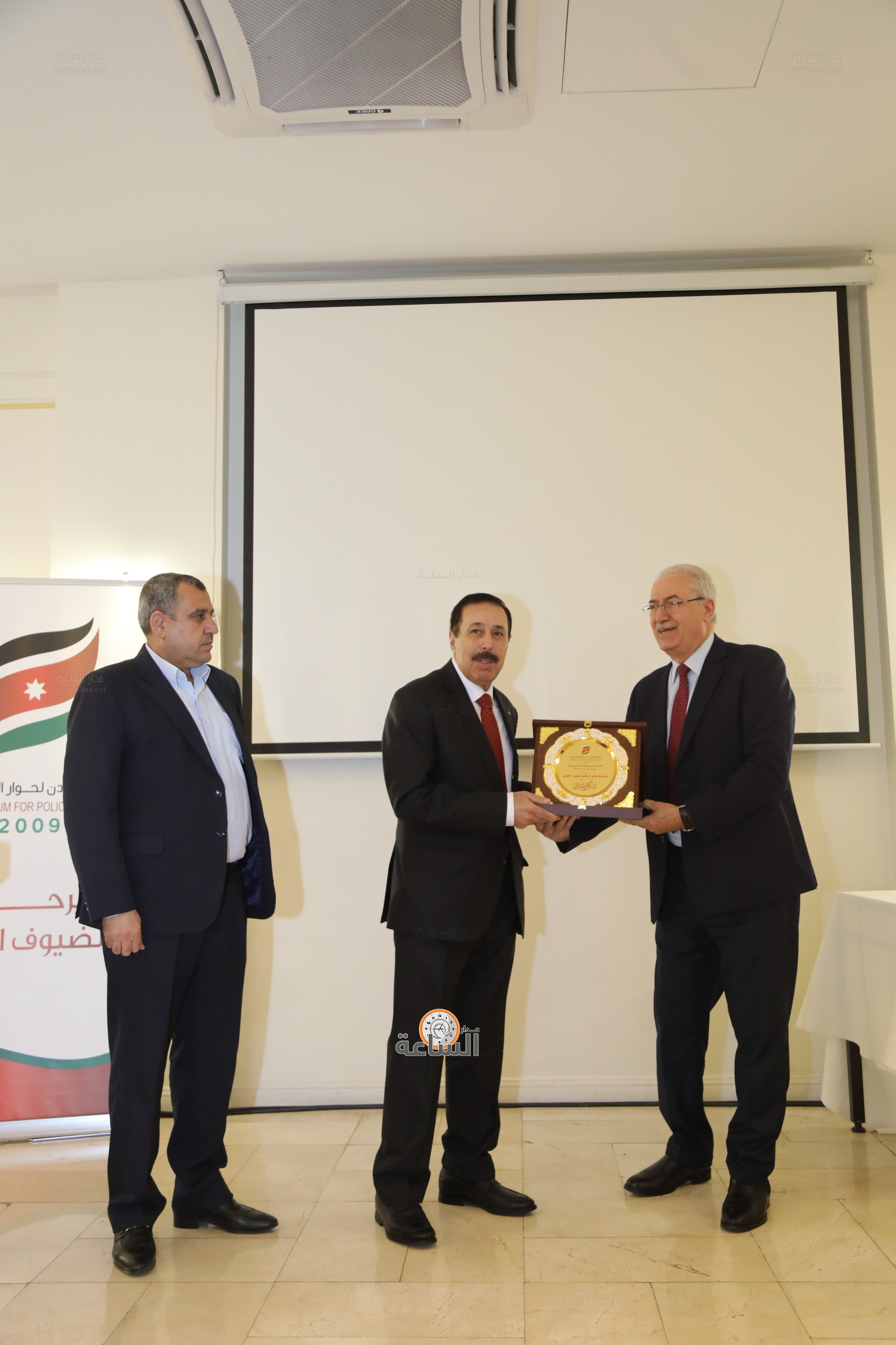 Madar Al-Saa Images 0.2468463962060936