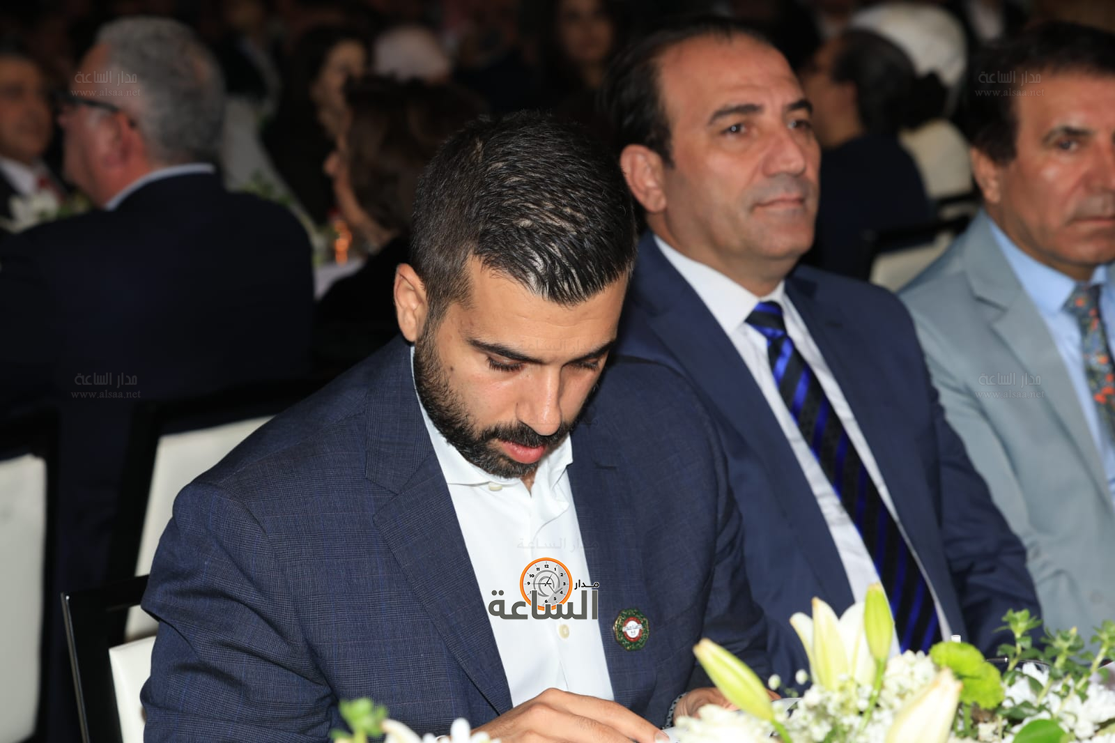 Madar Al-Saa Images 0.49330395384468895