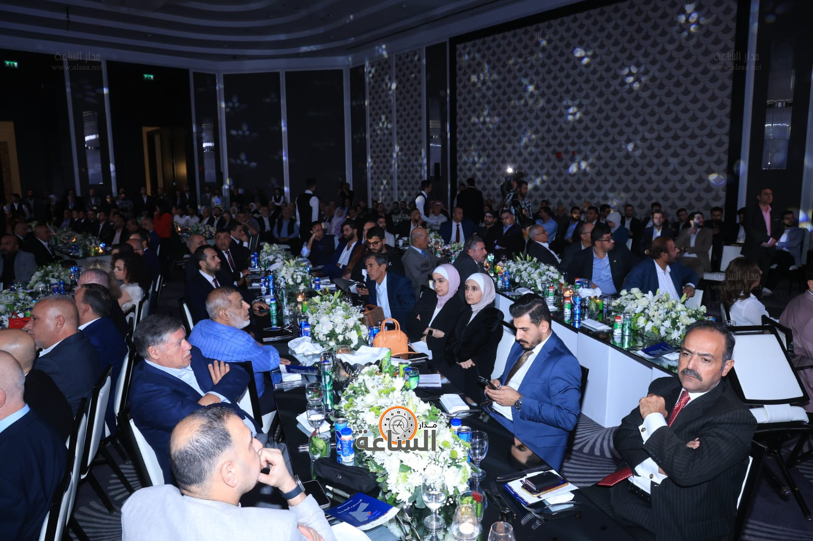 Madar Al-Saa Images 0.35168984488335575