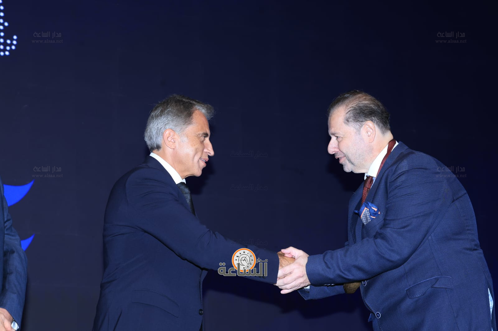 Madar Al-Saa Images 0.9611073469498339