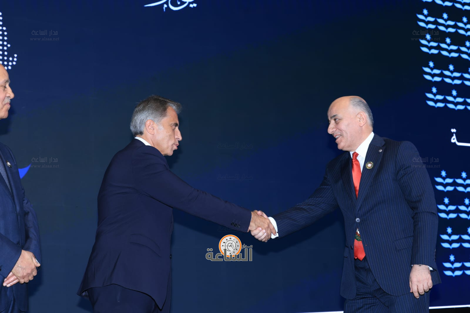 Madar Al-Saa Images 0.9781530006000997