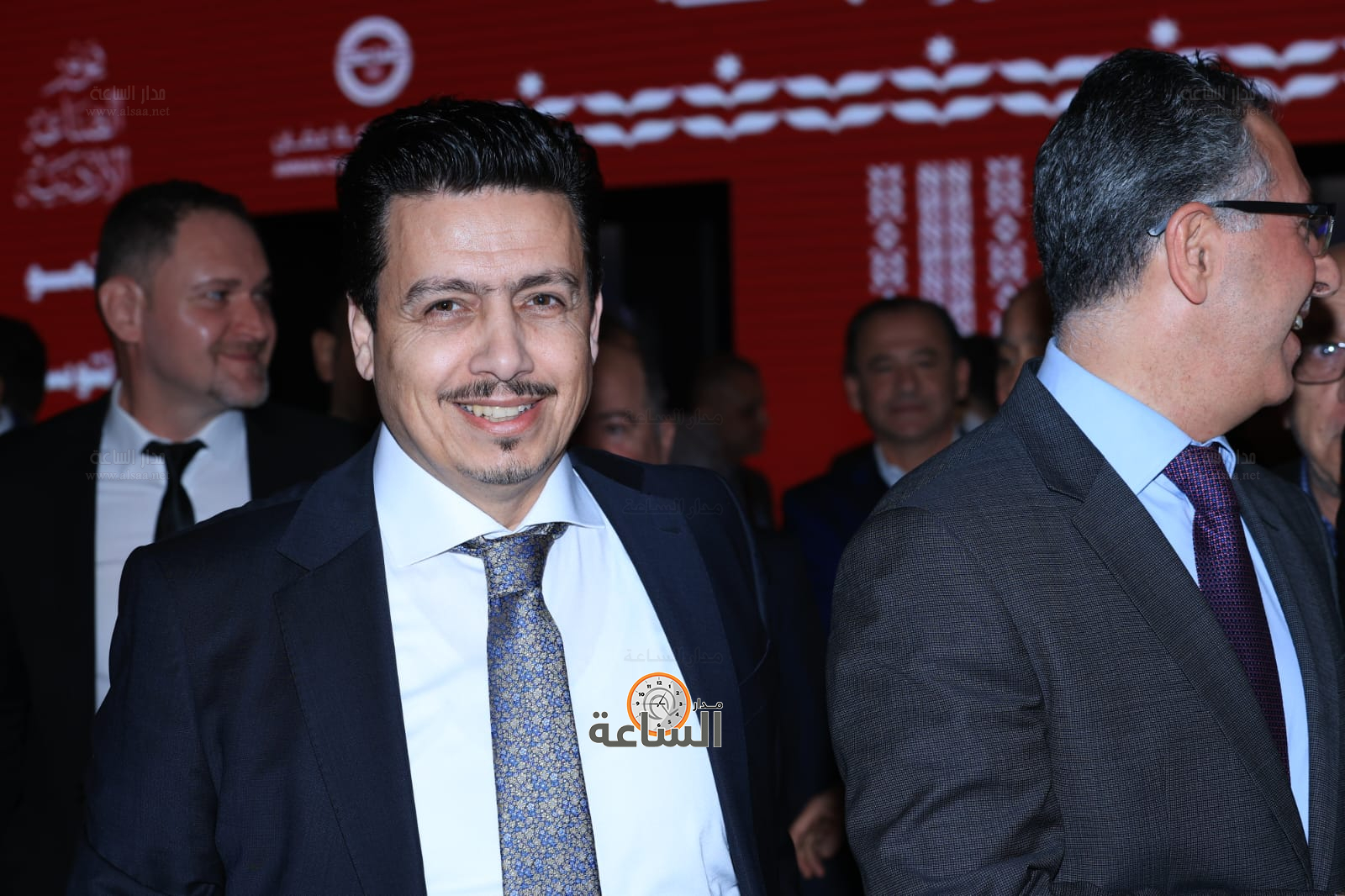 Madar Al-Saa Images 0.8497570090521372