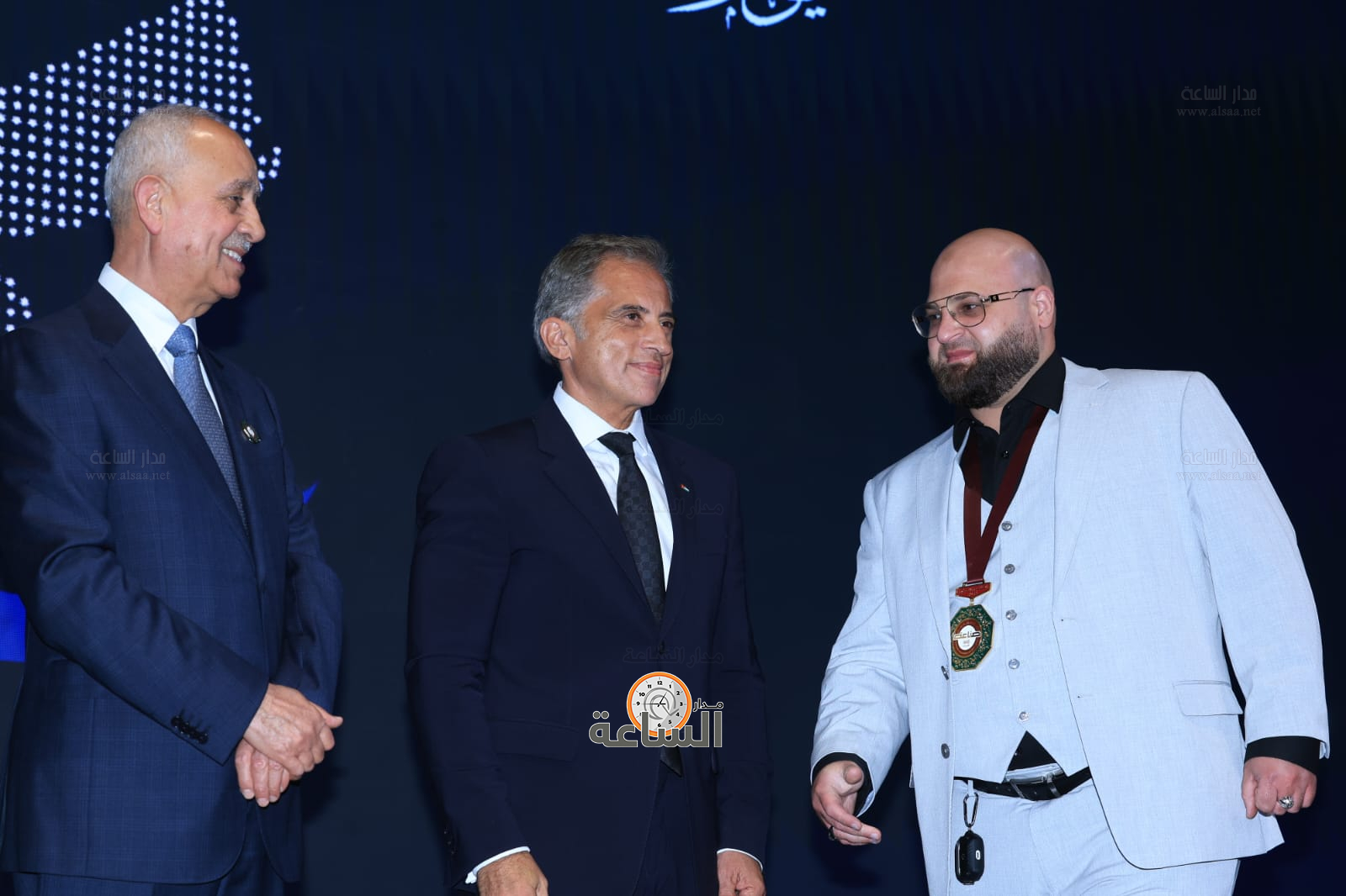 Madar Al-Saa Images 0.8650102464153382