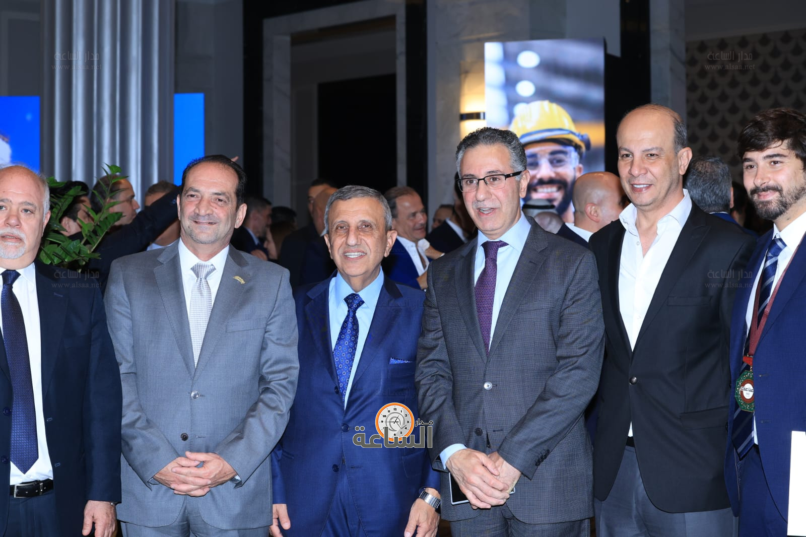 Madar Al-Saa Images 0.6415151022816212