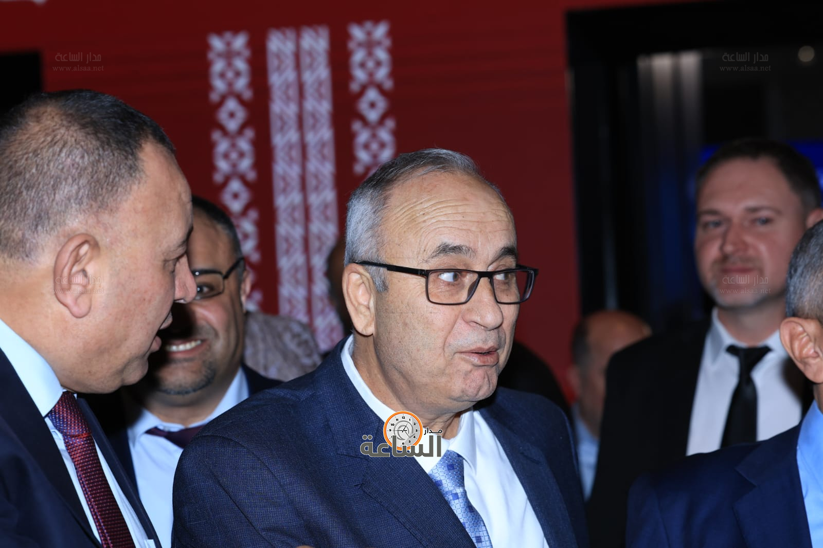 Madar Al-Saa Images 0.7800297715569418