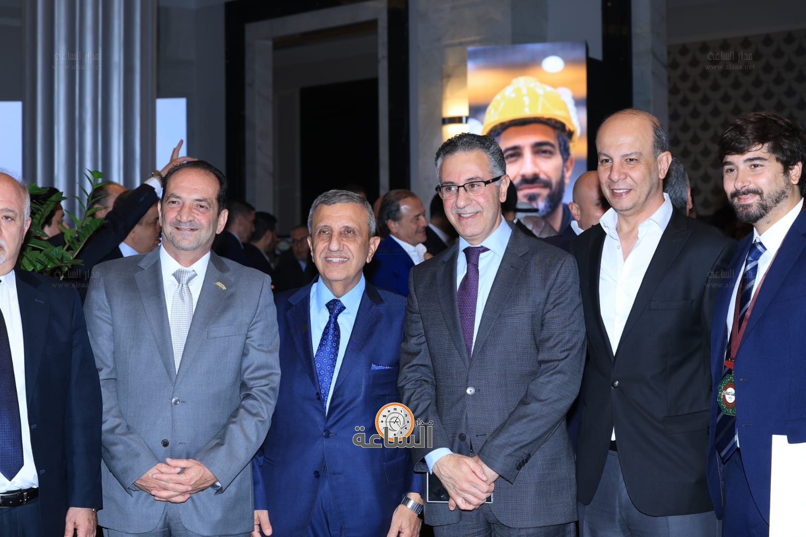 Madar Al-Saa Images 0.5816348480907411