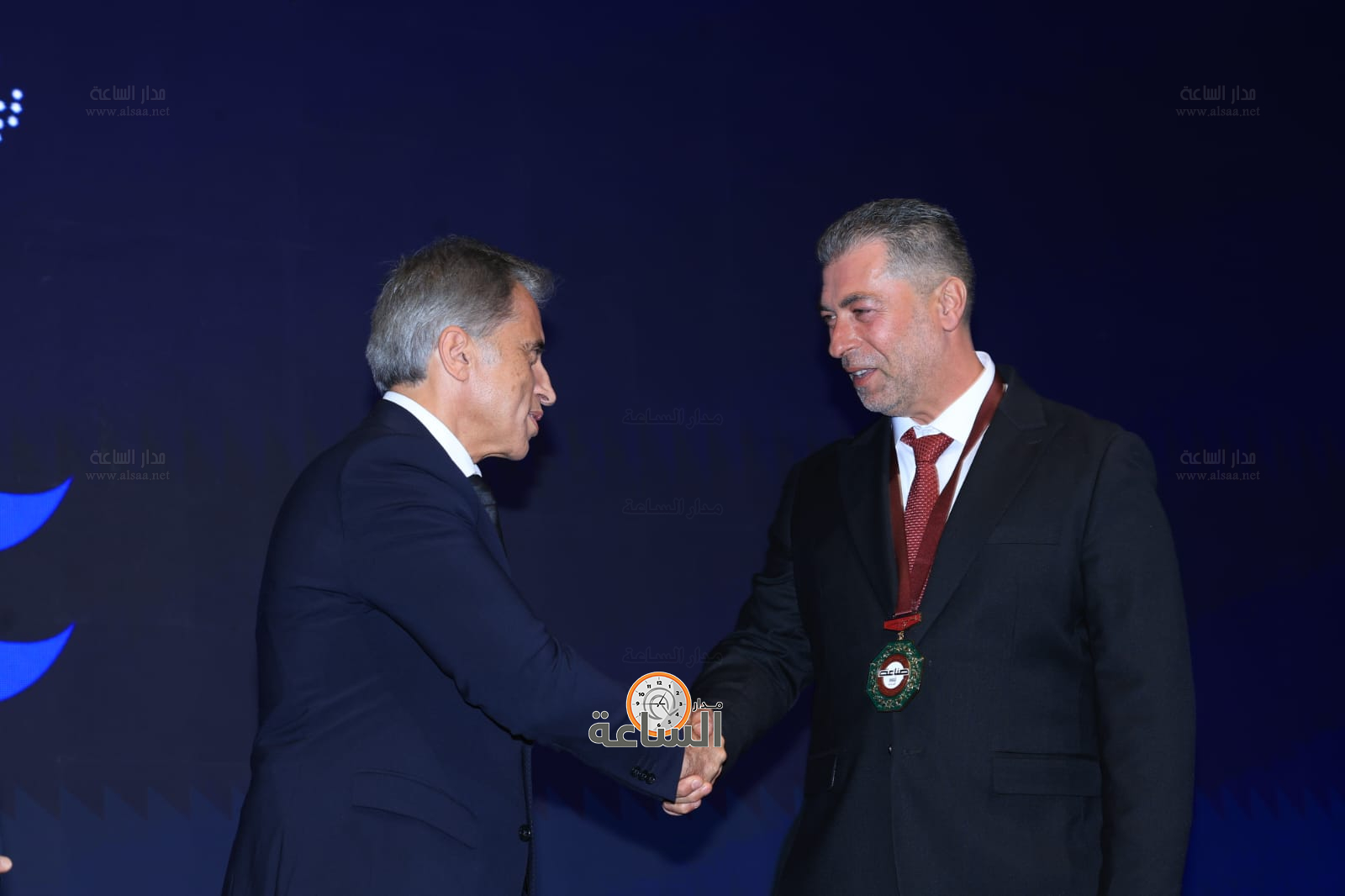 Madar Al-Saa Images 0.9667026342631538