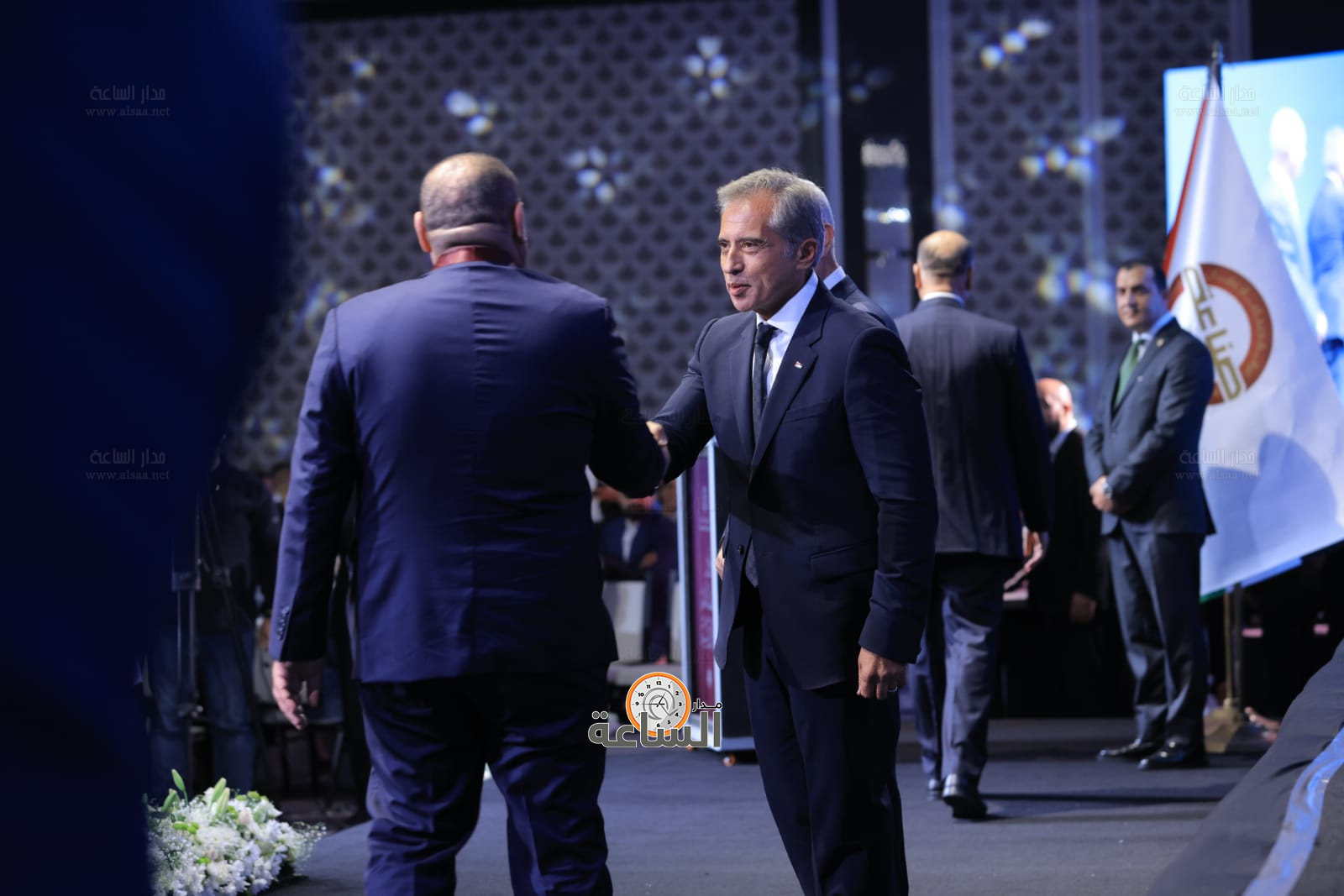 Madar Al-Saa Images 0.16113717572077335