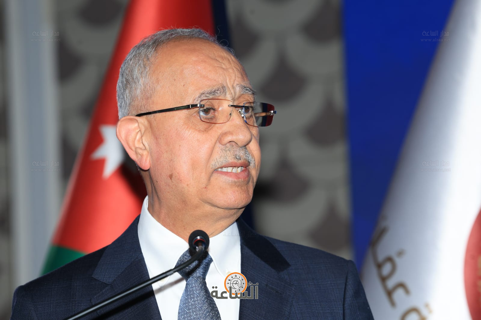 Madar Al-Saa Images 0.39273051937999326