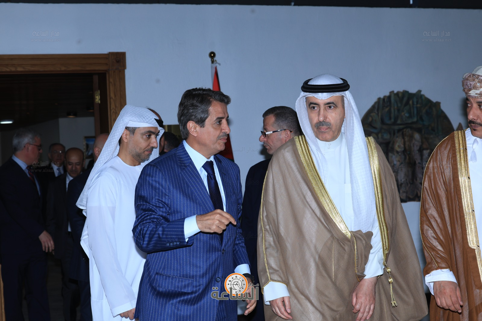 Madar Al-Saa Images 0.4464856115831176