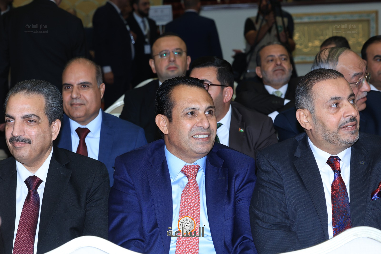 Madar Al-Saa Images 0.4567947112526264