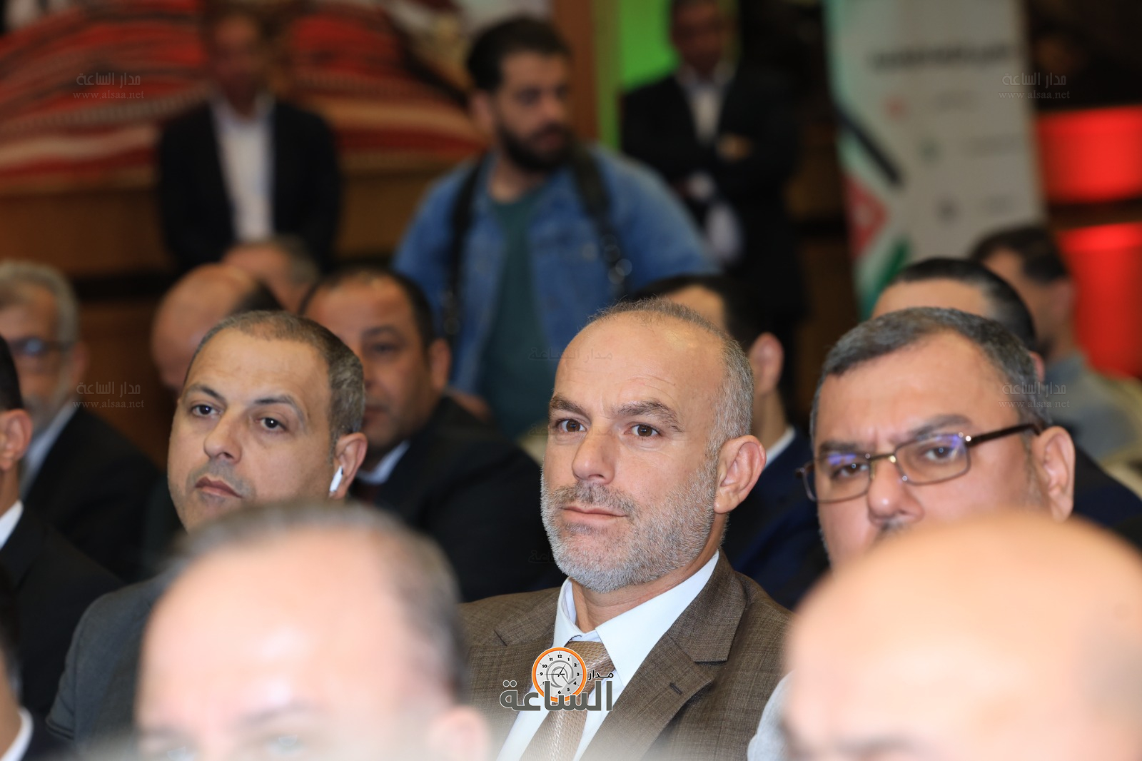 Madar Al-Saa Images 0.11906707587994558