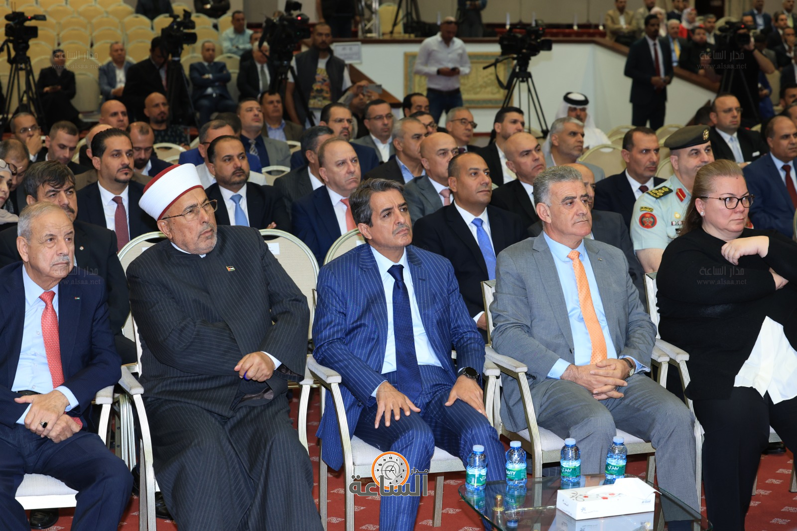 Madar Al-Saa Images 0.27247388380337