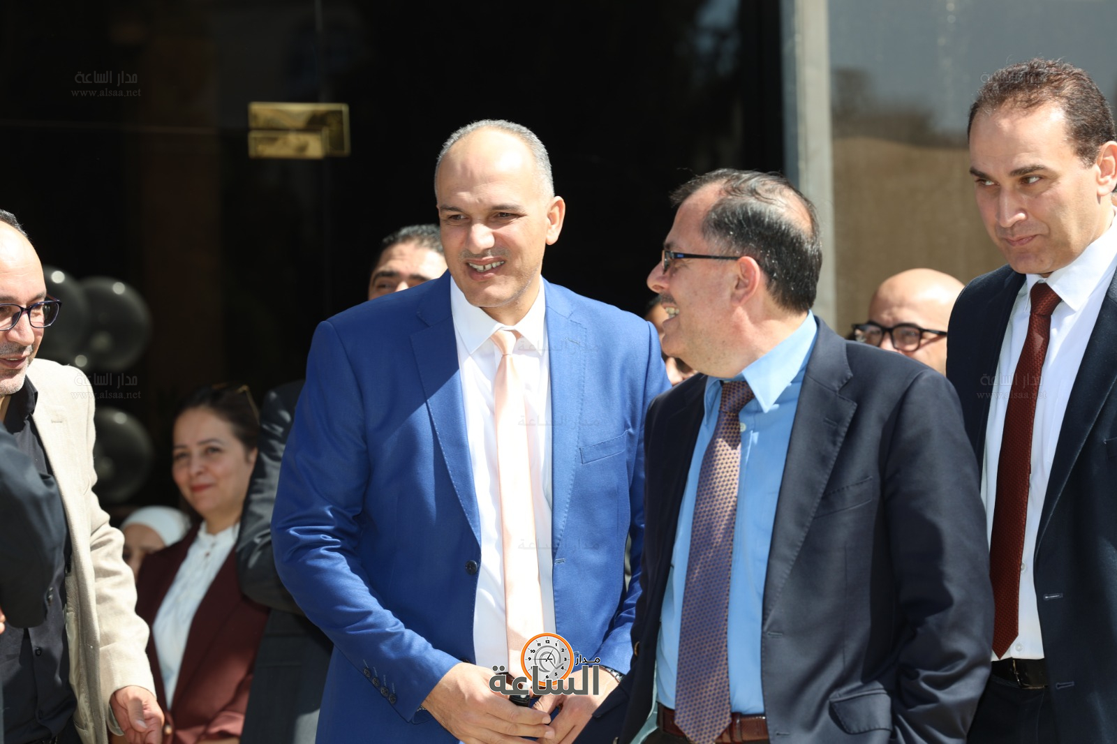 Madar Al-Saa Images 0.8790282521500673