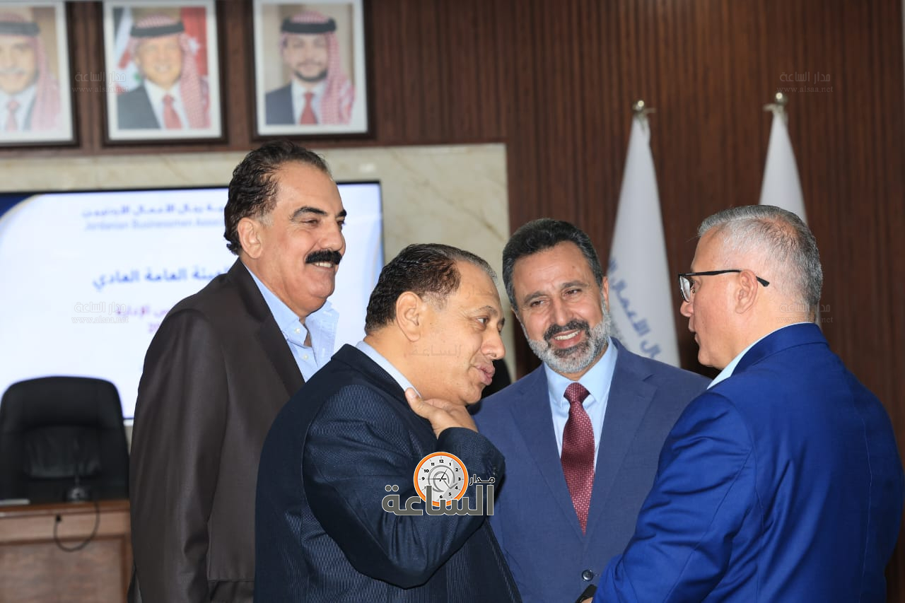 Madar Al-Saa Images 0.6348636342185613